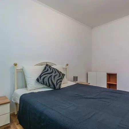 Holiday home Four Bedroom Holiday In *